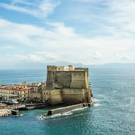 Rooftop In Front Of The Castle 公寓