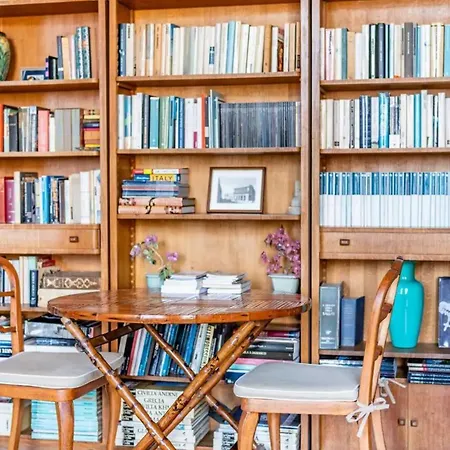 Rooftop In Front Of The Castle 公寓