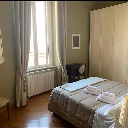 Rooftop In Front Of The Castle 公寓 *