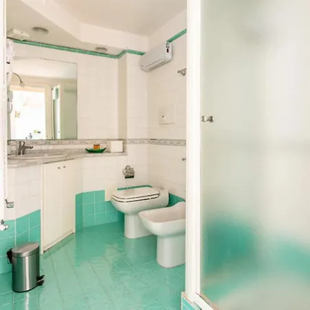 Rooftop In Front Of The Castle * 那不勒斯