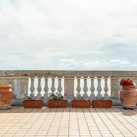 Lejlighed Rooftop In Front Of The Castle Napoli